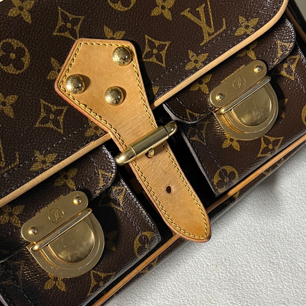 Louis Vuitton Monogram Satchel (Hudson Pm)(authenticated) - Picture 7 of 17